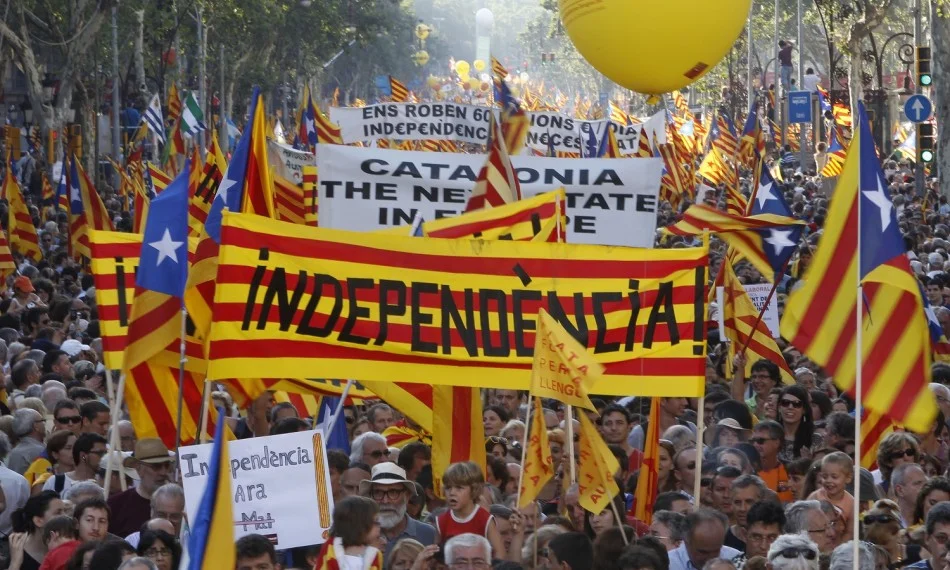 Pro-independence demonstrators rally in Barcelona in the lead-up to the 2017 Catalan independence referendum.