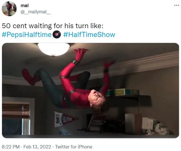 Waiting humor: suspended performance delay.