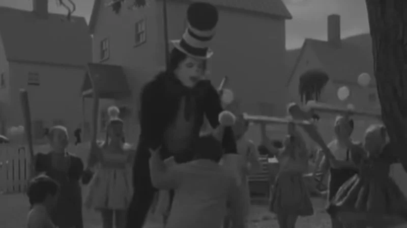A creepy black-and-white edit of the Cat in the Hat character often paired with the serial killer trend online.
