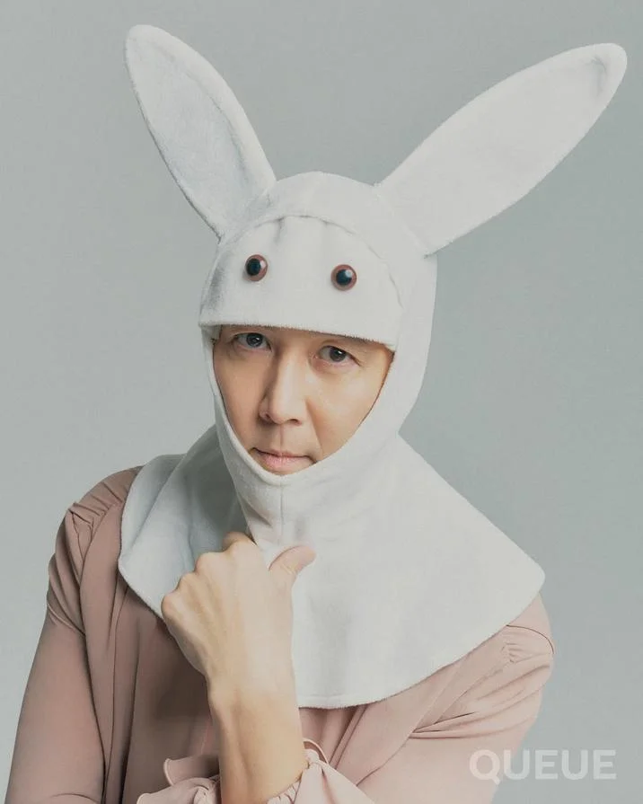 Gi-hun studio bunny costume.