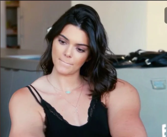 An unedited reality show still from Keeping Up with the Kardashians, only tangentially related to the Gym Kardashian meme.
