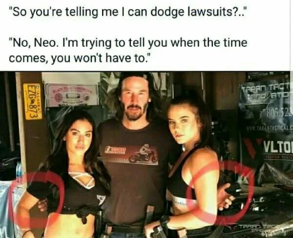 A bodybuilding.com forum post shared as an early amateur example of the hover-hand phenomenon.