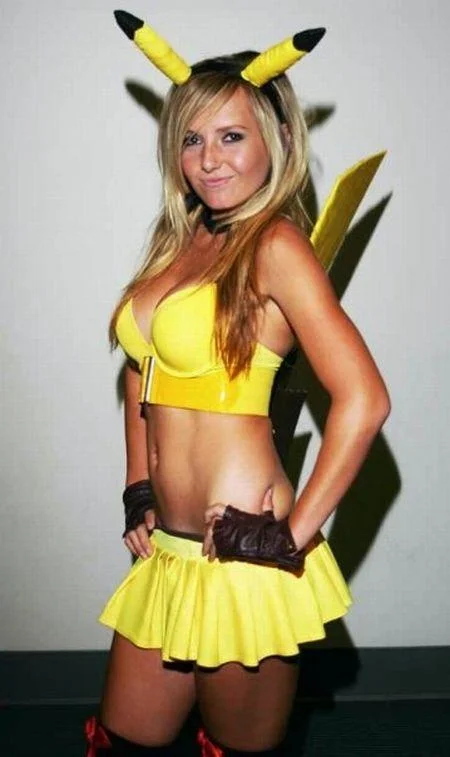 A full-body shot of Jessica Nigri in the Sexy Pikachu outfit she first debuted at Comic-Con 2009.
