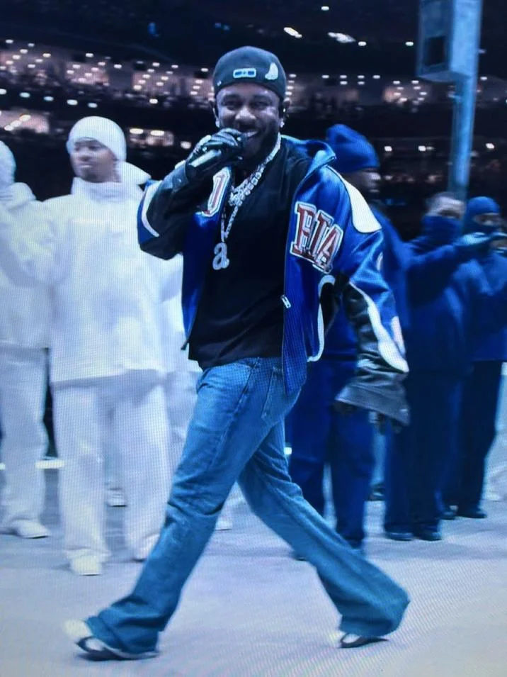 Full-body shot from the iconic Super Bowl halftime performance.