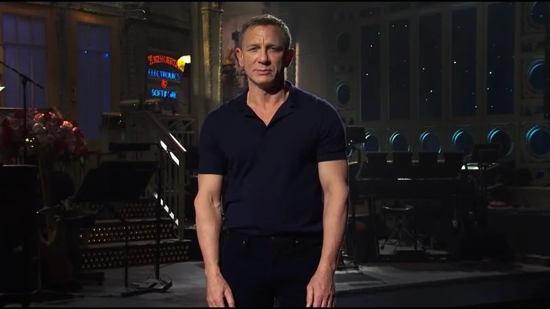 Daniel Craig introduces The Weeknd on SNL, March 2020.