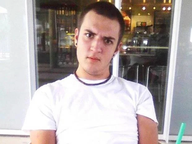 Press coverage of NekNominate frequently featured photographs of young participants whose deaths were attributed to the challenge, fuelling calls to ban the game.