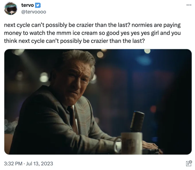 A crypto-flavored tweet by @tervoooo citing PinkyDoll's monetized TikTok LIVE as a market-cycle-top signal.