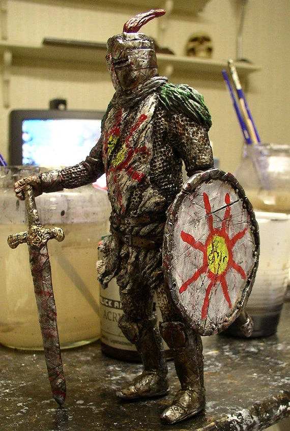Fan-made Solaire figure with weapon.