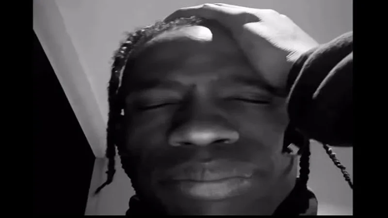Iconic forehead press apology moment.